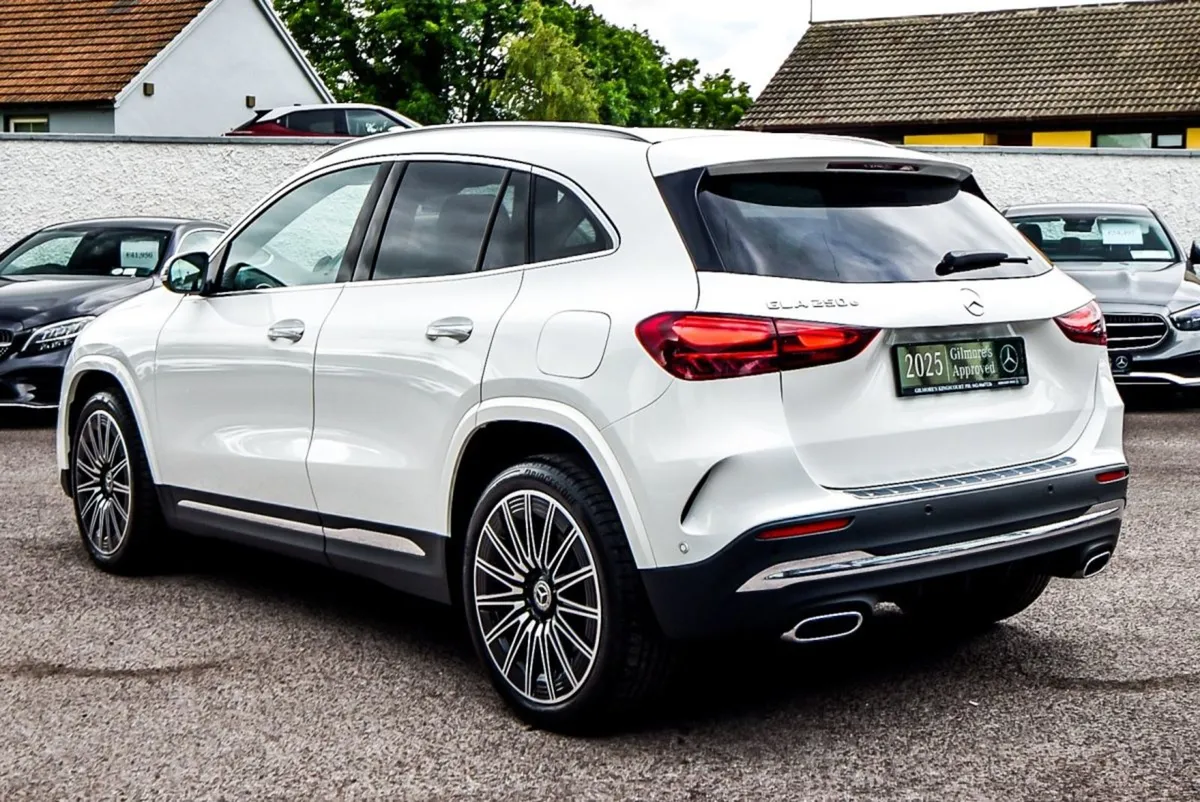 Mercedes-Benz GLA Class 250e AMG Premium 215bhp - Image 4