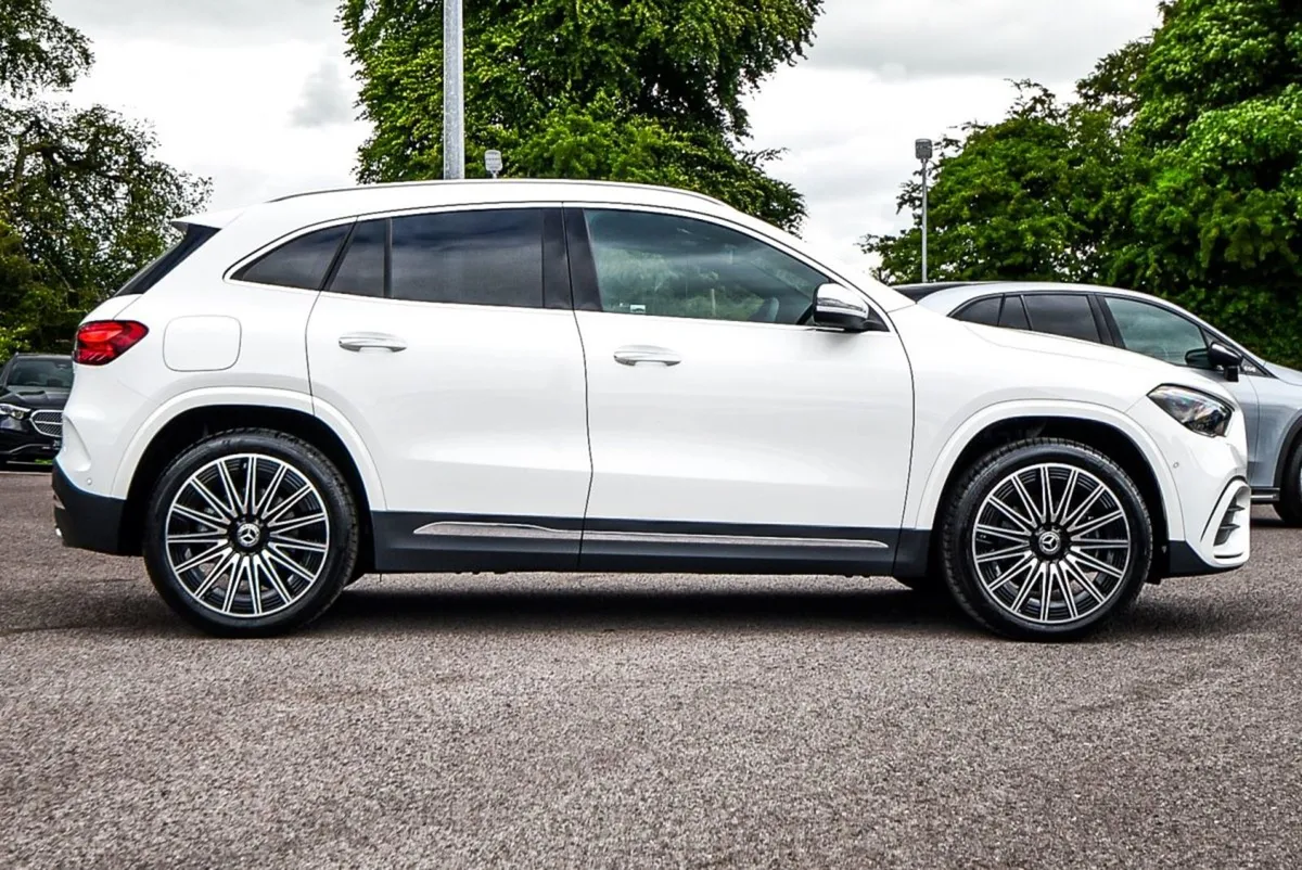 Mercedes-Benz GLA Class 250e AMG Premium 215bhp - Image 3