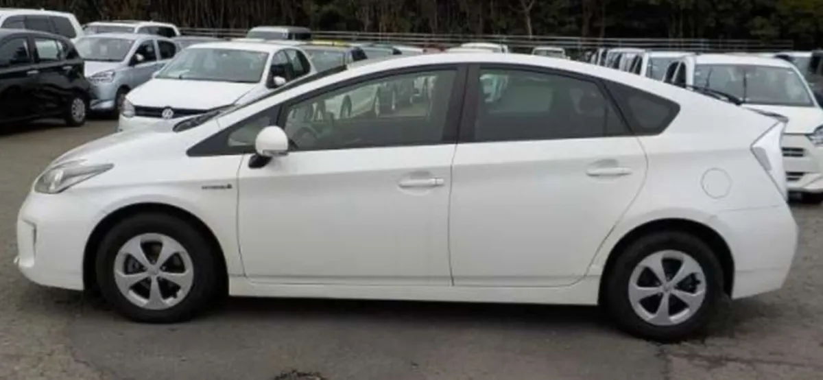 Toyota Prius S 2013, Hybrid, NCT, Tax, Warranty - Image 4