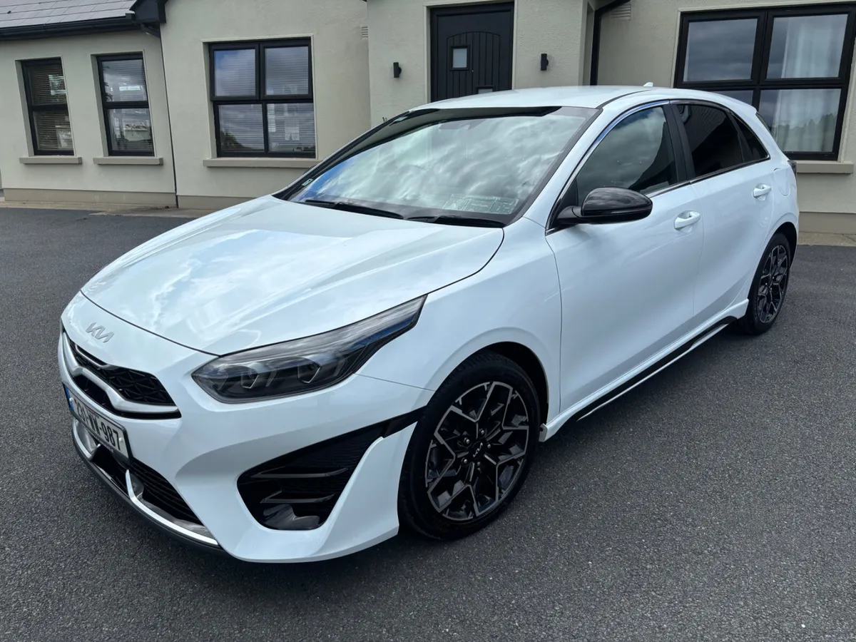 2023 (231)Kia Ceed 1.0 Petrol GT Line 26KMS - Image 2