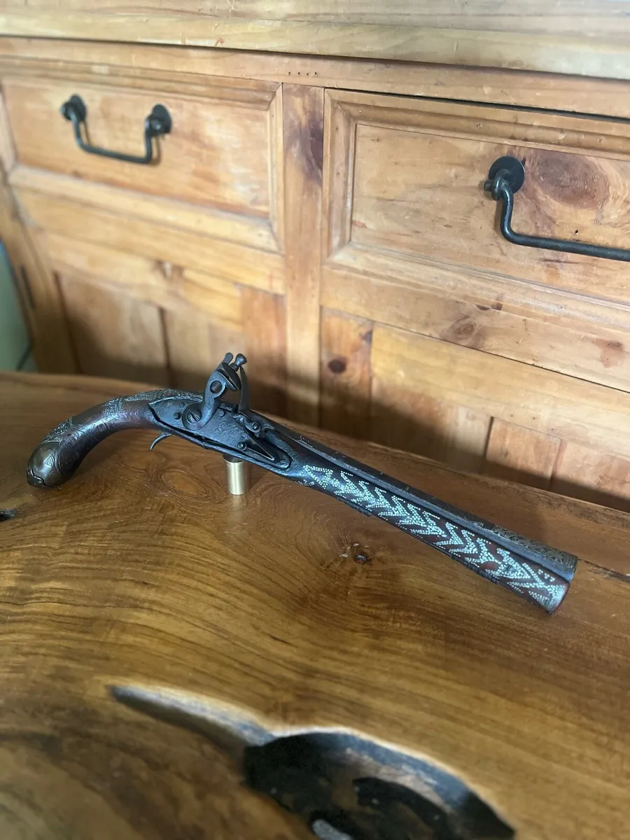 Antique Flintlock Pistol - Image 1