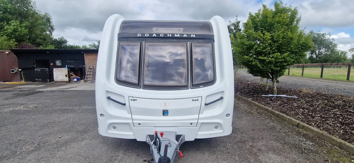 Coachman Vip 545 island bed caravan - Image 3