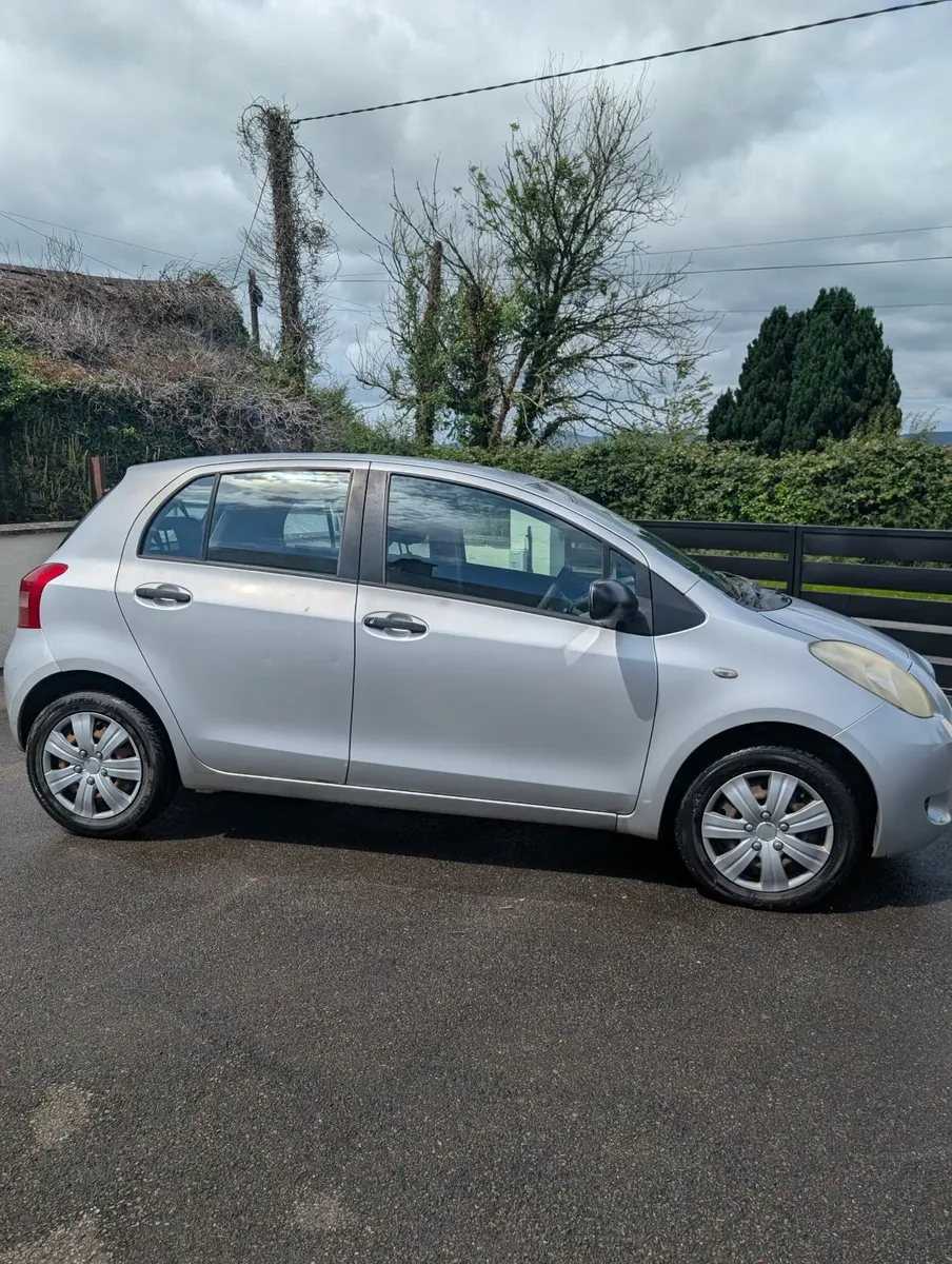 Toyota Yaris 2007 - Image 4