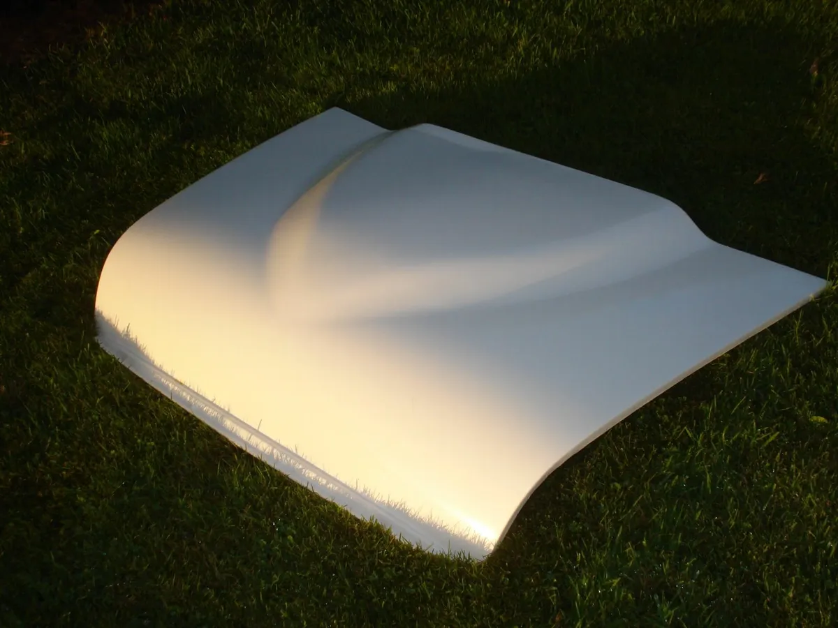 CLASSIC MINI 1959-2000 FIBREGLASS BULGE BONNET. - Image 2