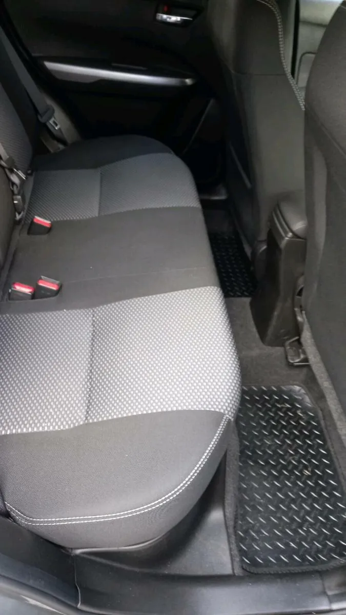 Suzuki vitara hybrid - Image 2