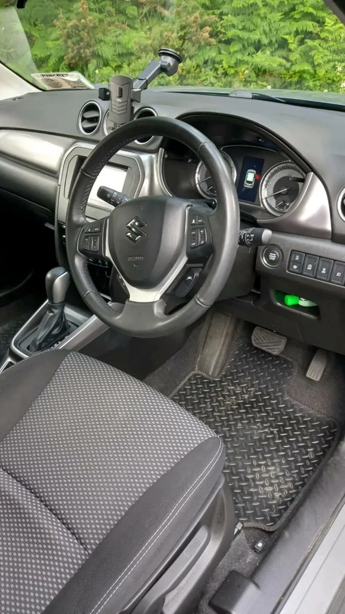 Suzuki vitara hybrid - Image 3