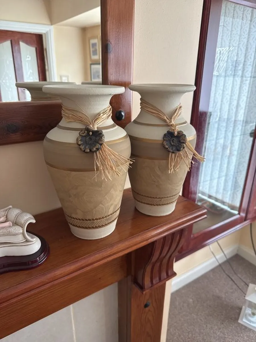 vases