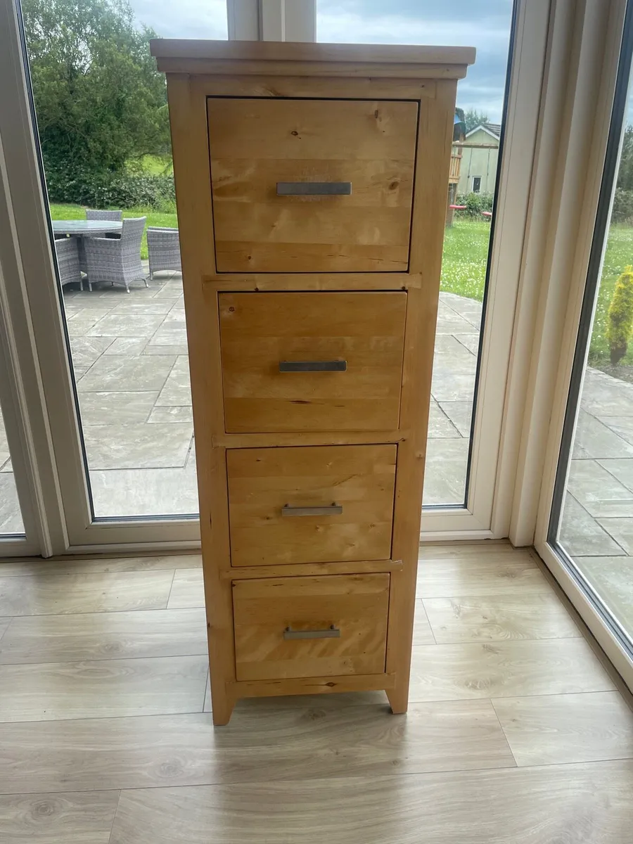 Tall boy chest of drawers solid wood - Image 1