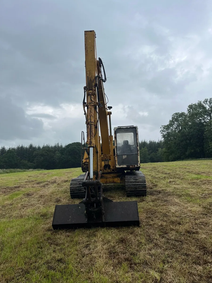 Komatsu PC120-5 - Image 2
