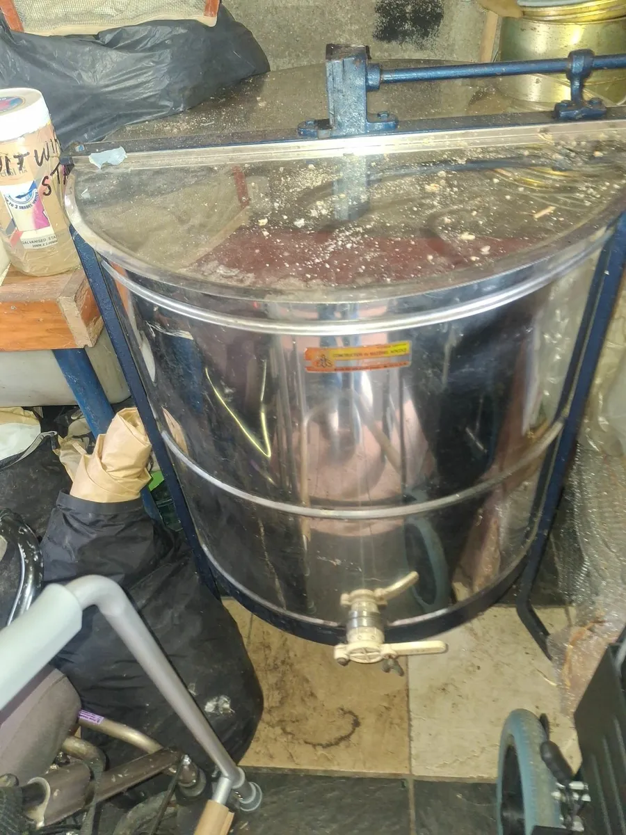 Beehives - Image 3