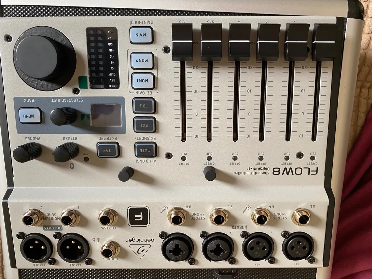Behringer Flow 8 - Image 3