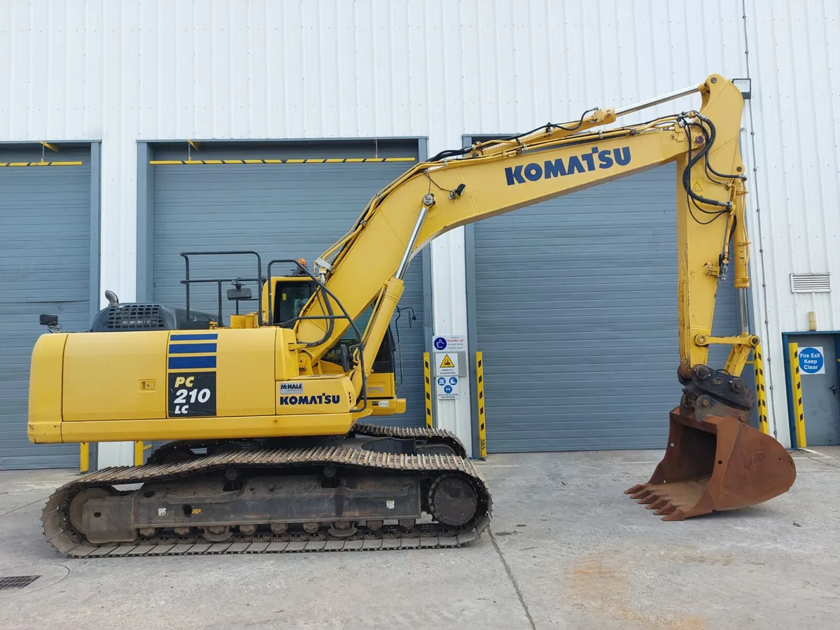 Komatsu PC210LC-10 - Image 2
