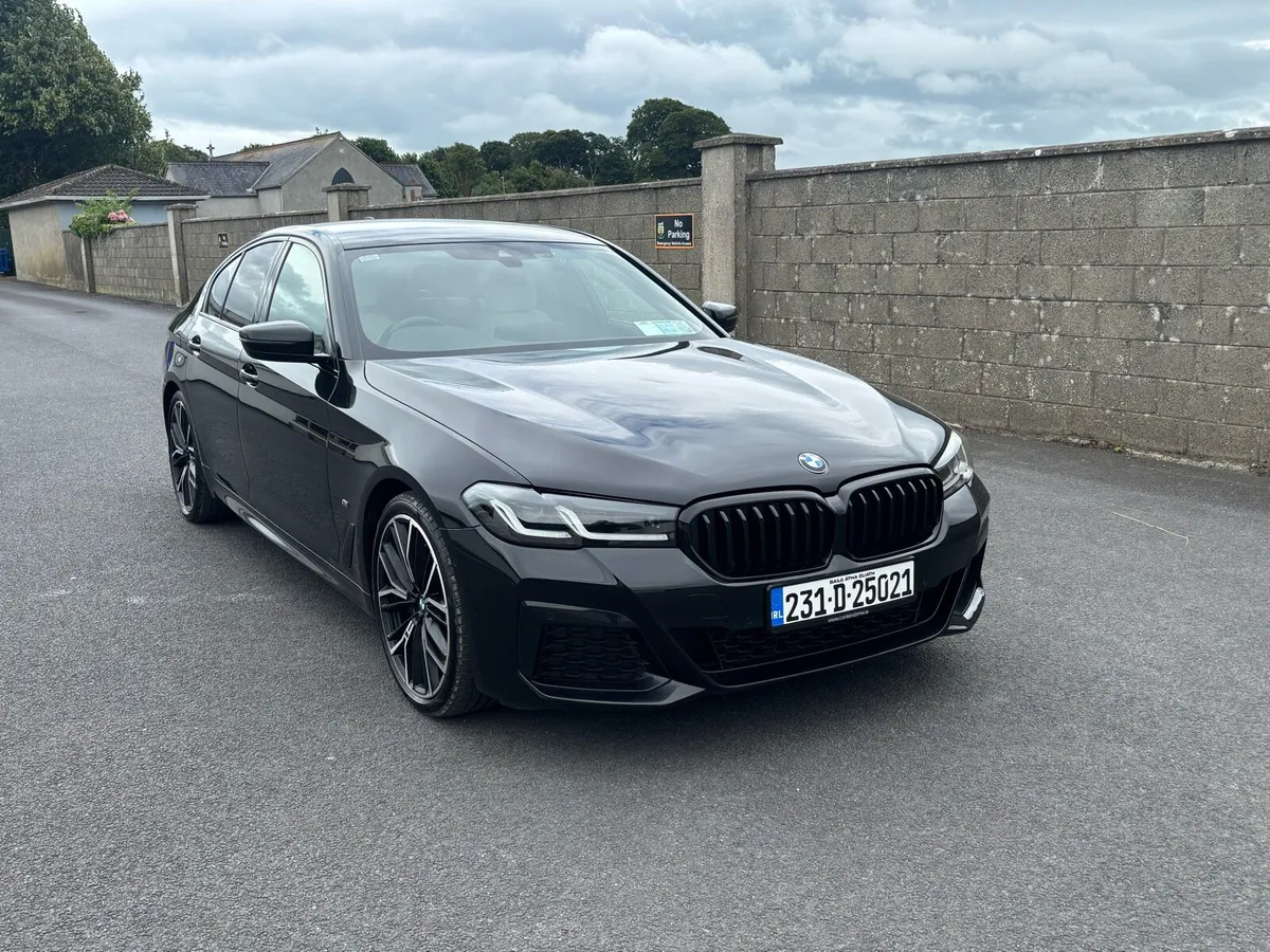 BMW 520D - Image 1