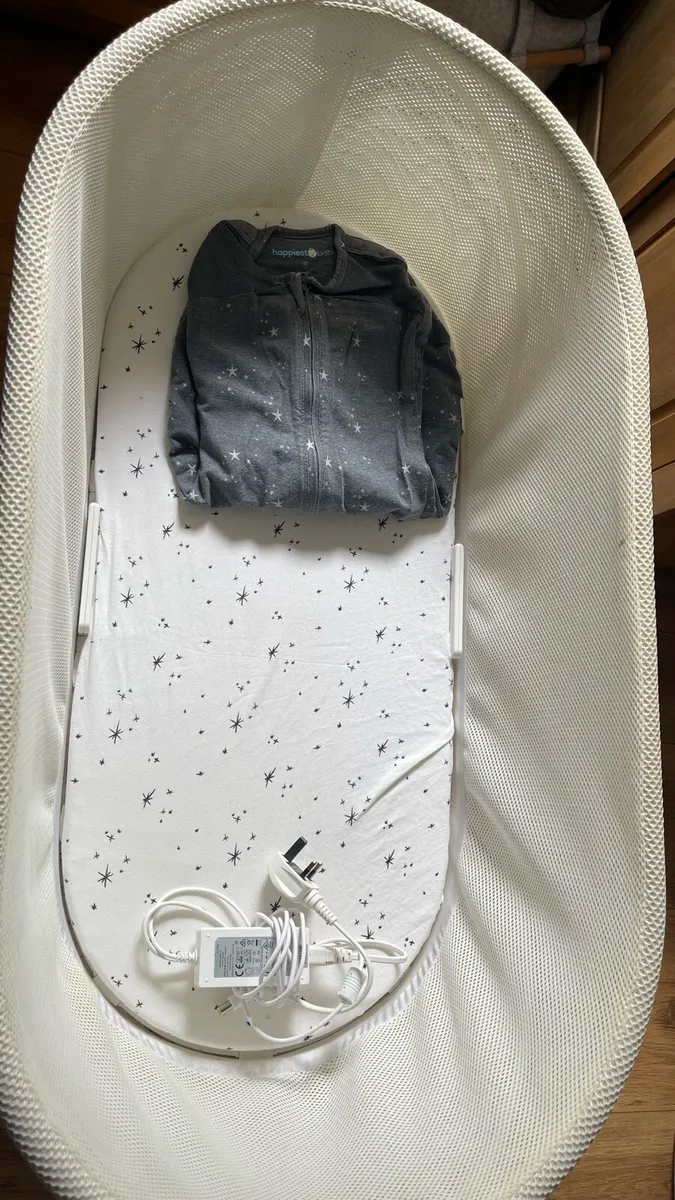 SNOO smart sleeper bassinet - Image 2