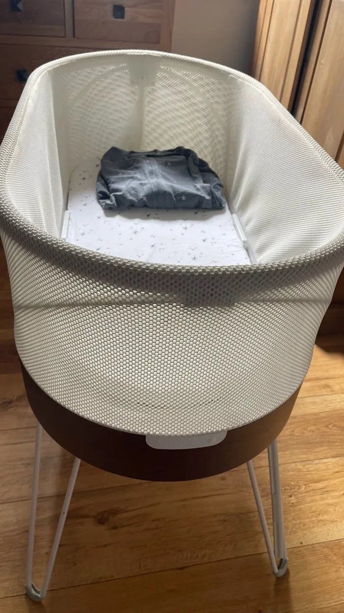 SNOO smart sleeper bassinet - Image 3