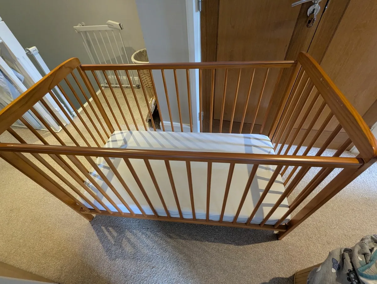 Baby Elegance, Starlight Cot - Image 1