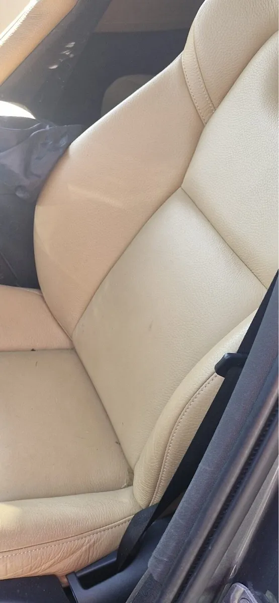 2018 Volvo XC60 - Image 4