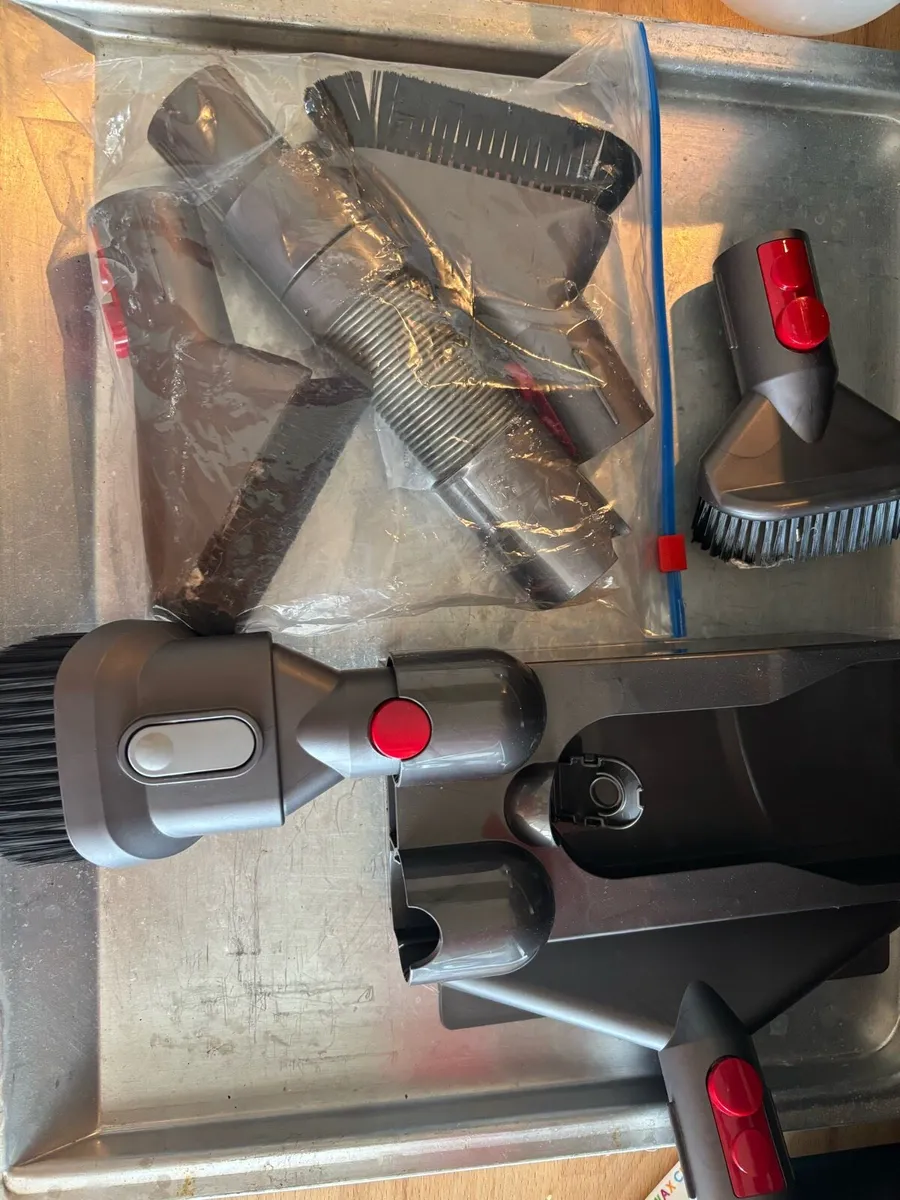 Dyson vacuum hoover heads