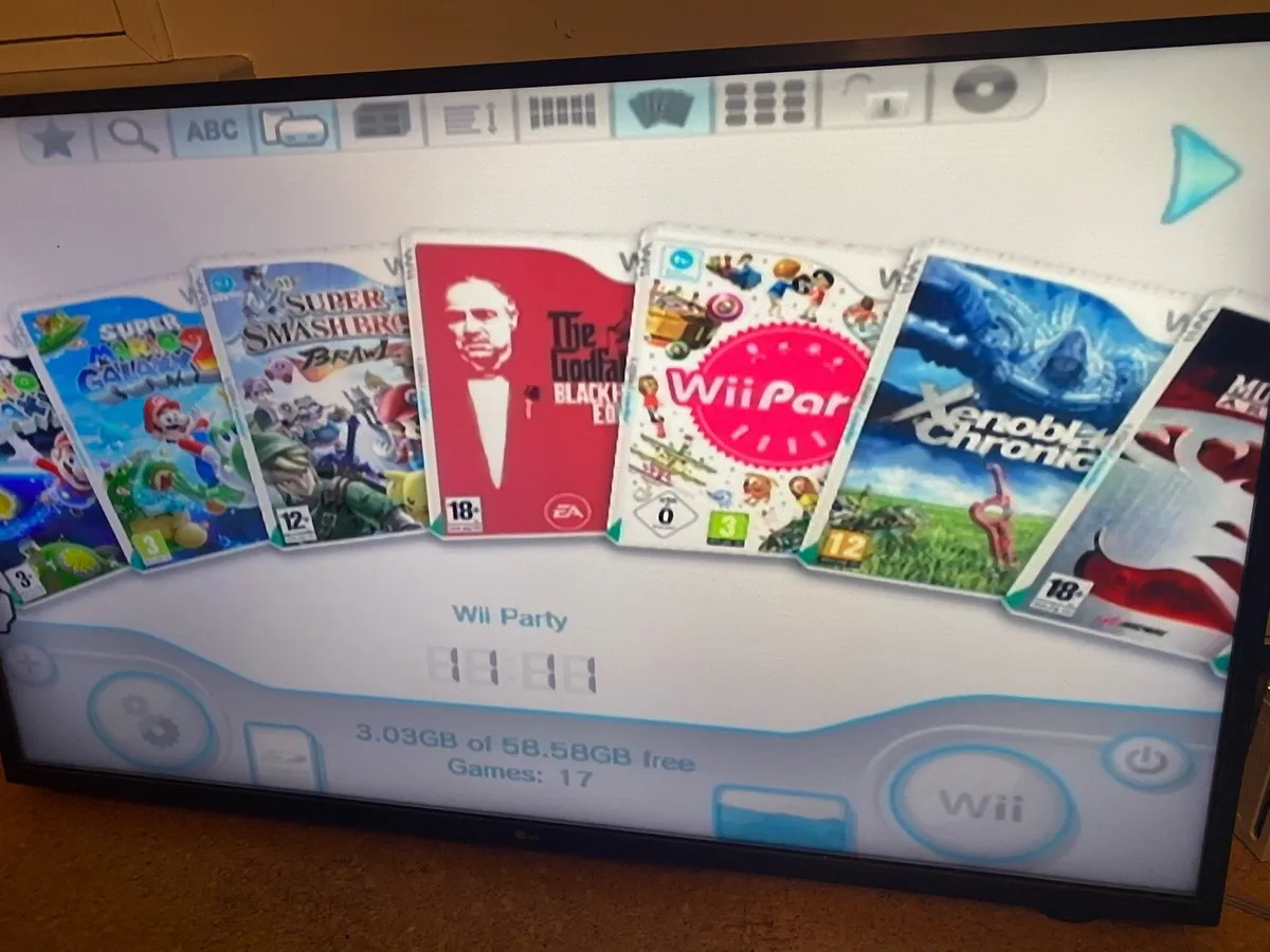 Modded Wii | 64GB | Custom Games - Image 2