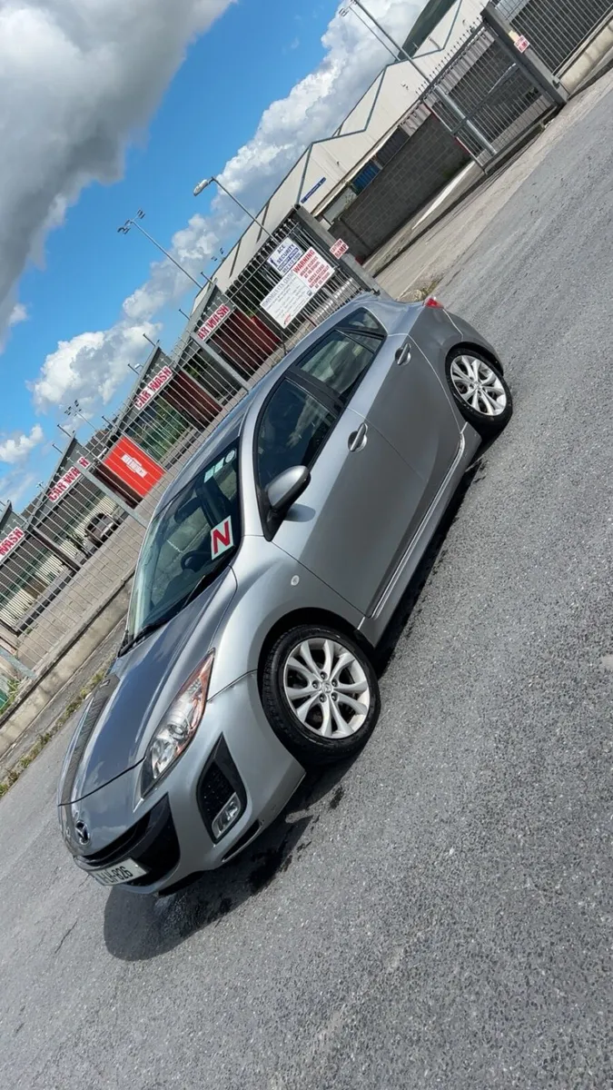 2011 Mazda 3 - Image 2
