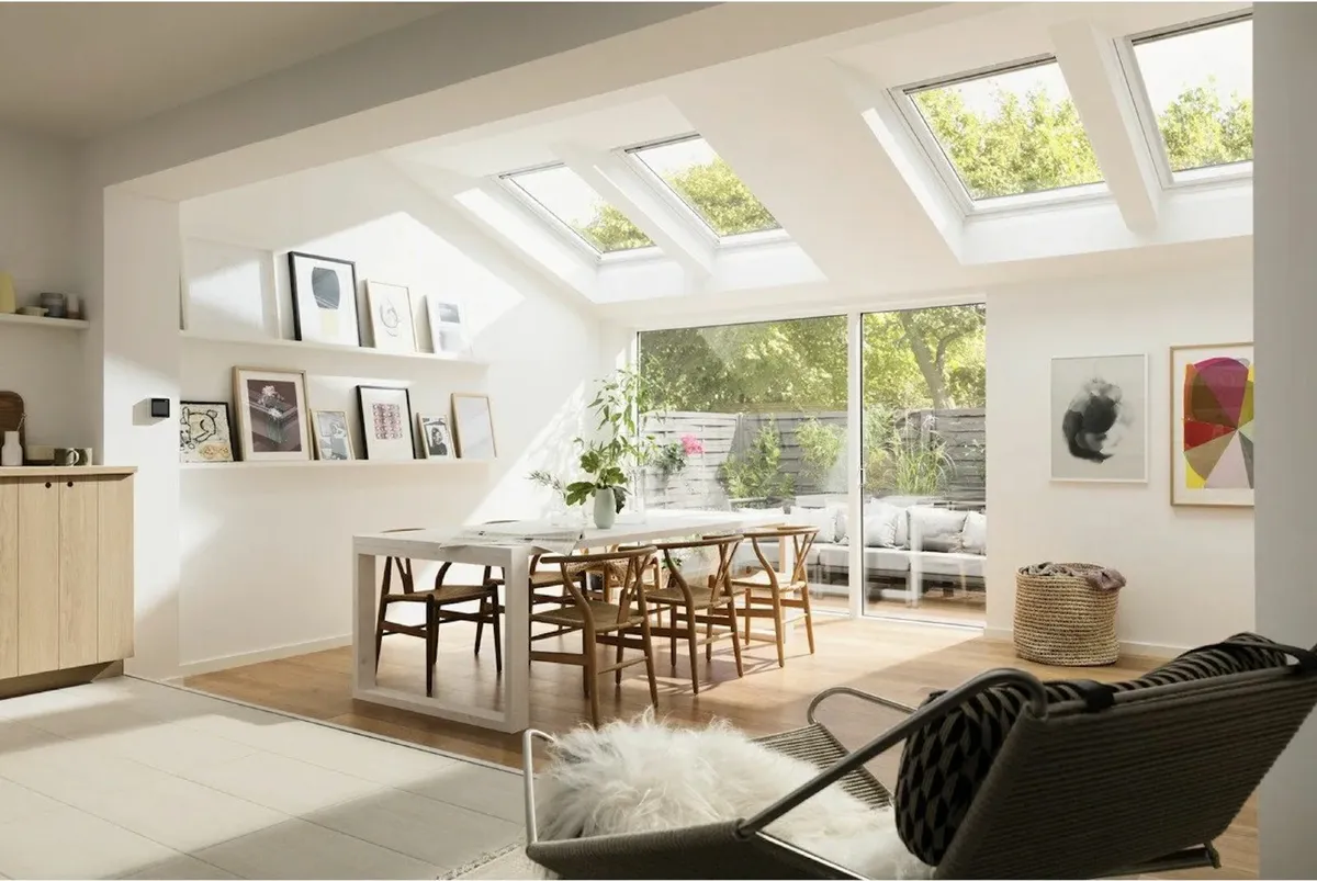 Velux Centre Pivot Roof Window GGL SK06 - Image 4