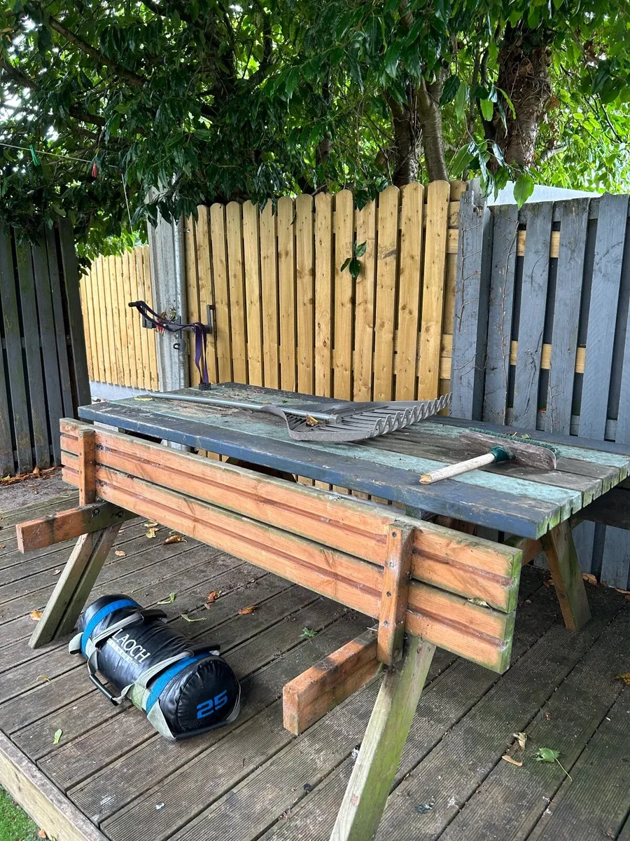 Picnic table - Image 2