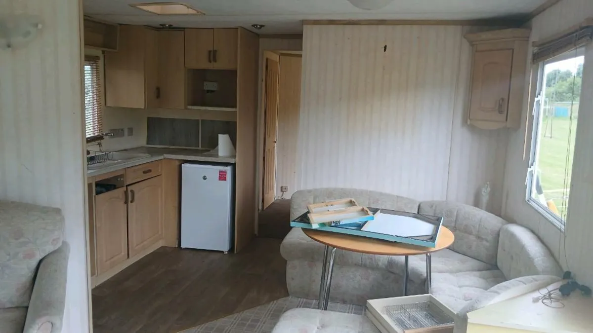 3 bedroom mobile home - Image 2