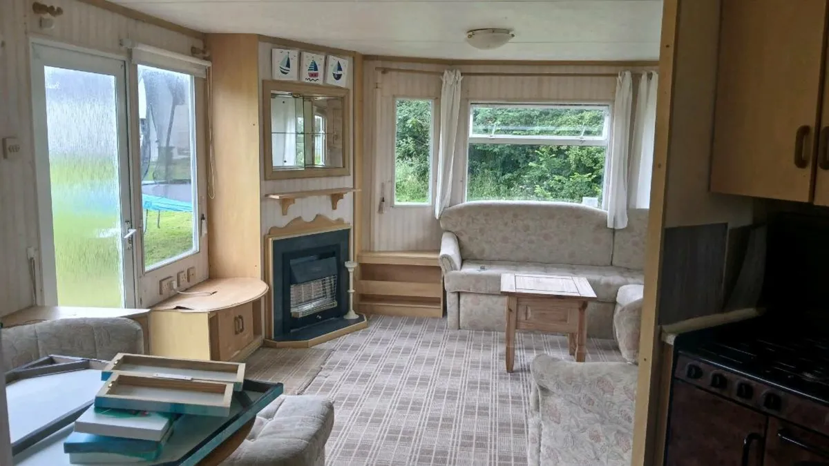 3 bedroom mobile home - Image 3