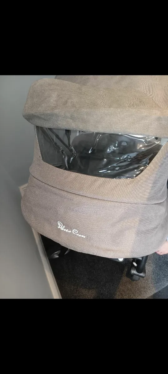 Silvercross pram for sale. - Image 3