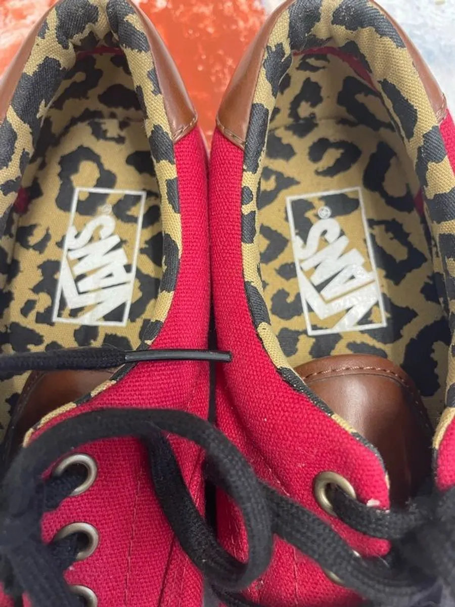 vans - Image 3