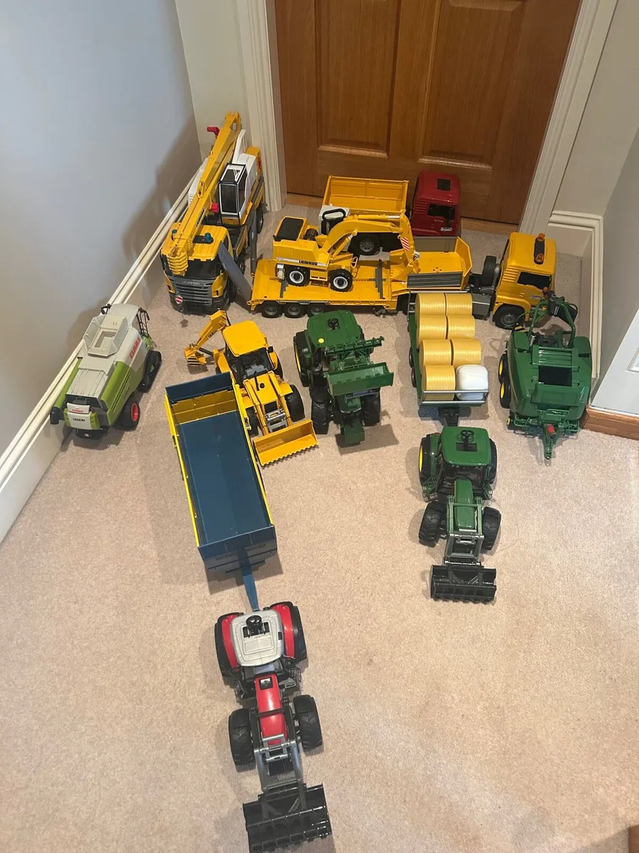 Farm Toys Bruder - Image 1