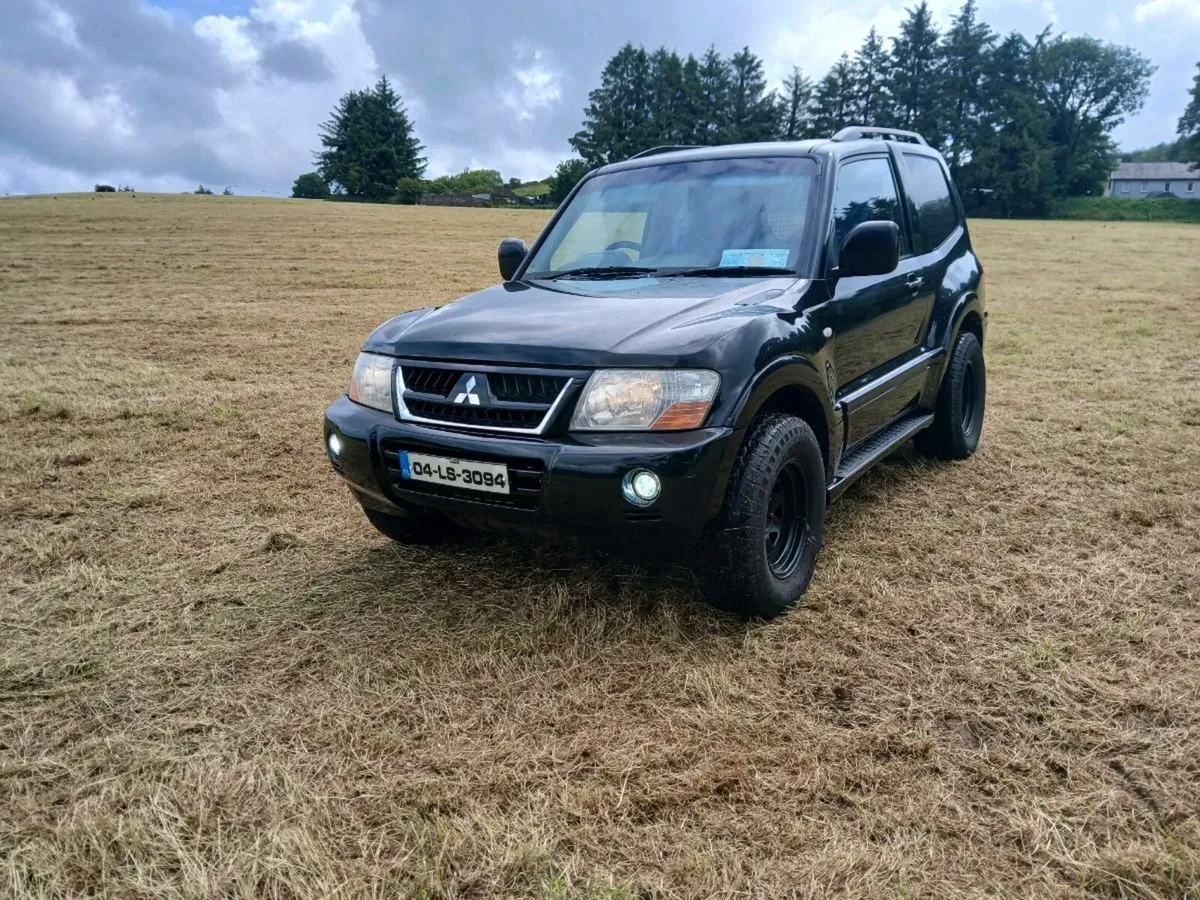 Mitsubishi Pajero - Image 1