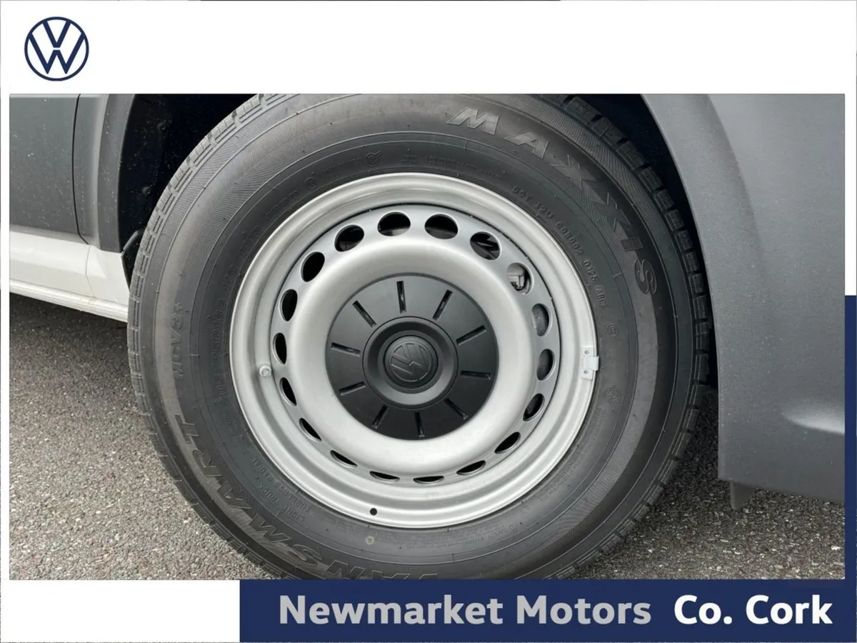 Volkswagen Crafter 35 Trendline 2.0tdi 140BHP IN - Image 3