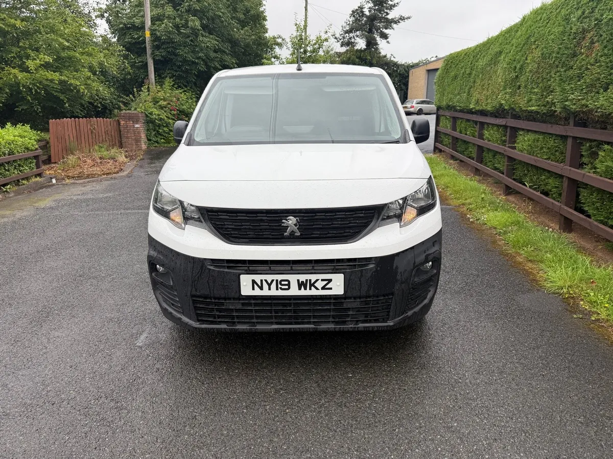 2019 Peugeot Partner HDI Professional NO VAT - Image 2