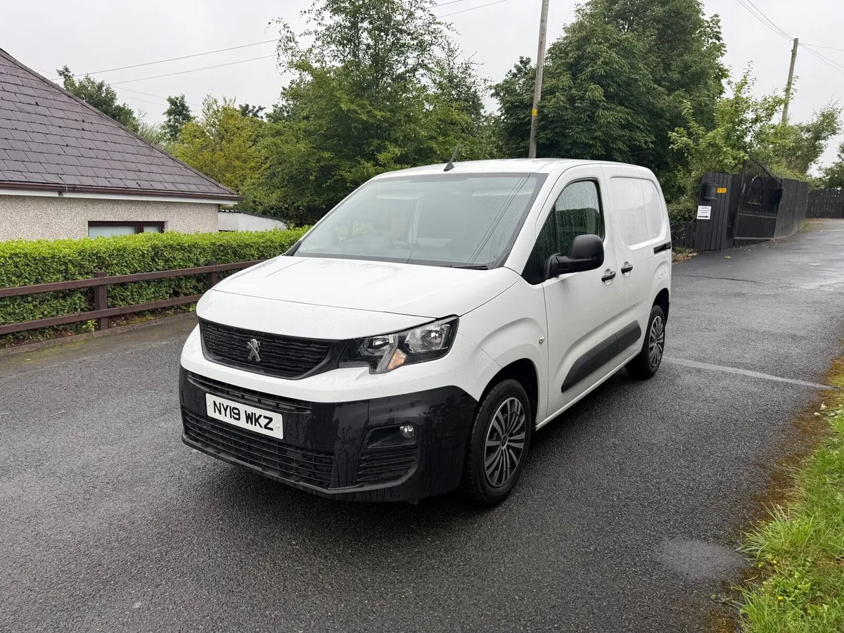 2019 Peugeot Partner HDI Professional NO VAT - Image 3