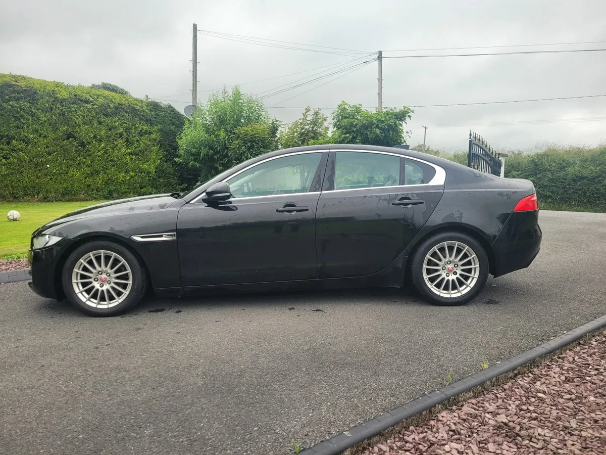 2017 JAGUAR XE PRESTIGE 2LTR DIESEL - Image 3