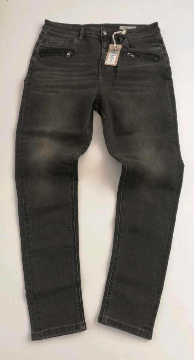 New M&S Ladies skinny stretch jeans size 14 Grey - Image 1