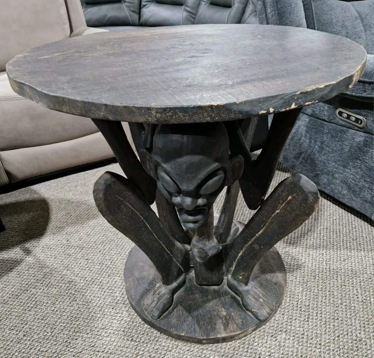 African tribal hand carved table - Image 1
