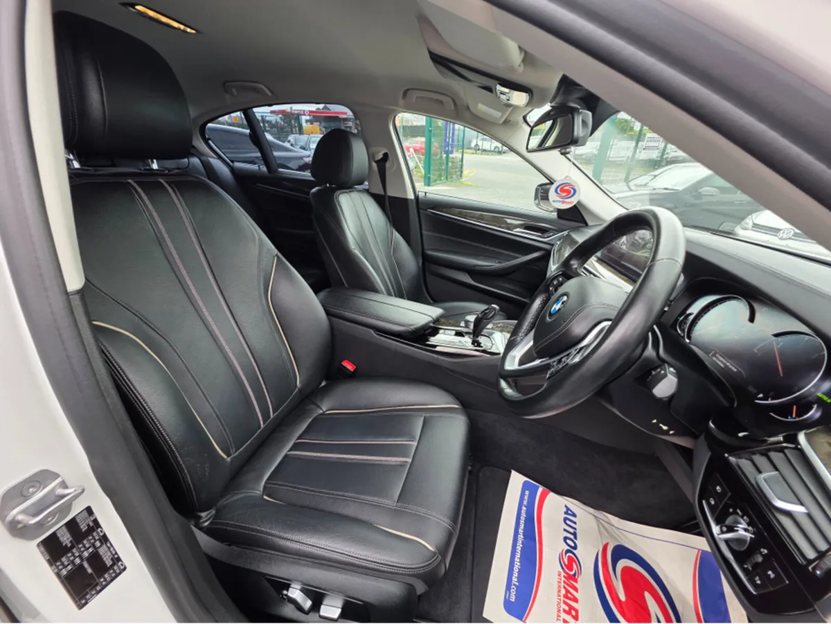 BMW 5-Series ( 182 REG 523D LUXURY EDITION CARPLAY - Image 2