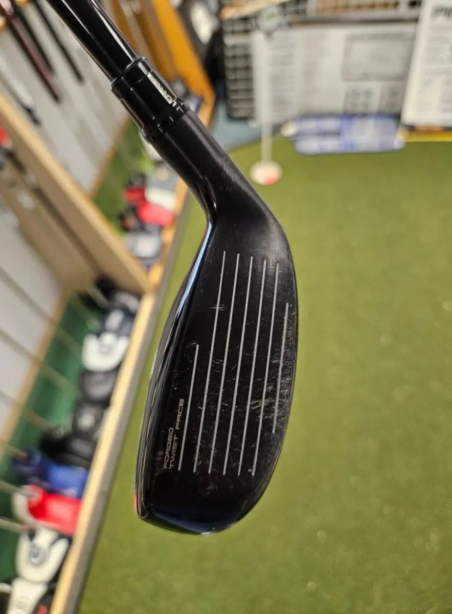 Taylormade Sim2 Plus 3 Hybrid - Image 4