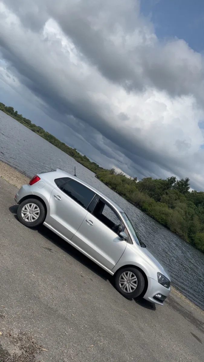 2014 Volkswagen Polo - Image 3