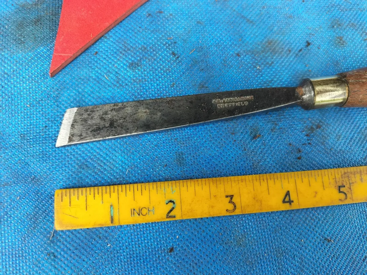 3/4" Carvers Skew Chisel by Addis - Image 3