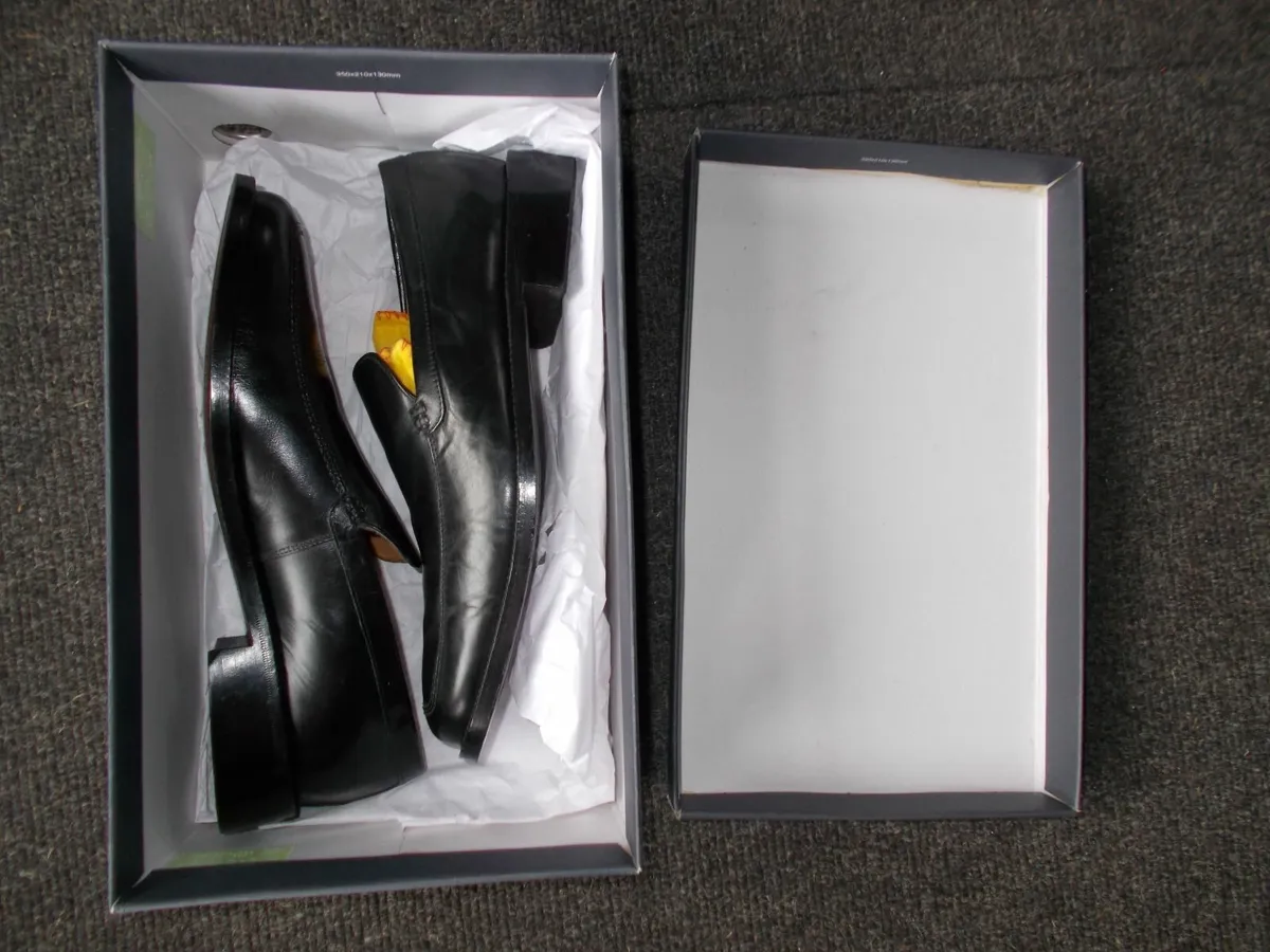 Men's Black Leather Loafers **NEW** - Image 1