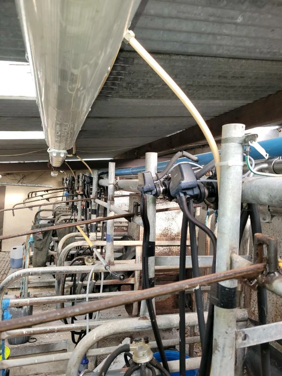 Troughs,Trailers,Tanks,Vacuum Pump etc - Image 1