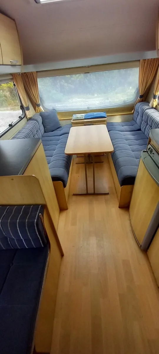2006 6 berth Swift Caravan - Image 1