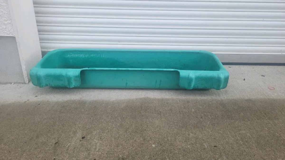 Troughs,Trailers,Tanks,Vacuum Pump etc - Image 4