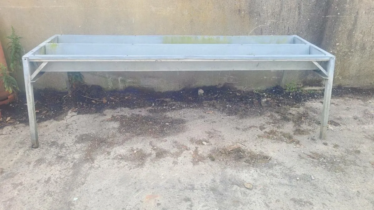 Troughs.Vacuum pump. - Image 2