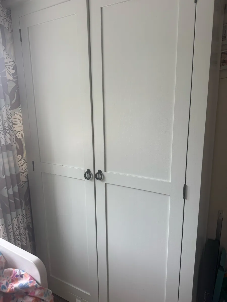 Solid wood wardrobe - Image 2