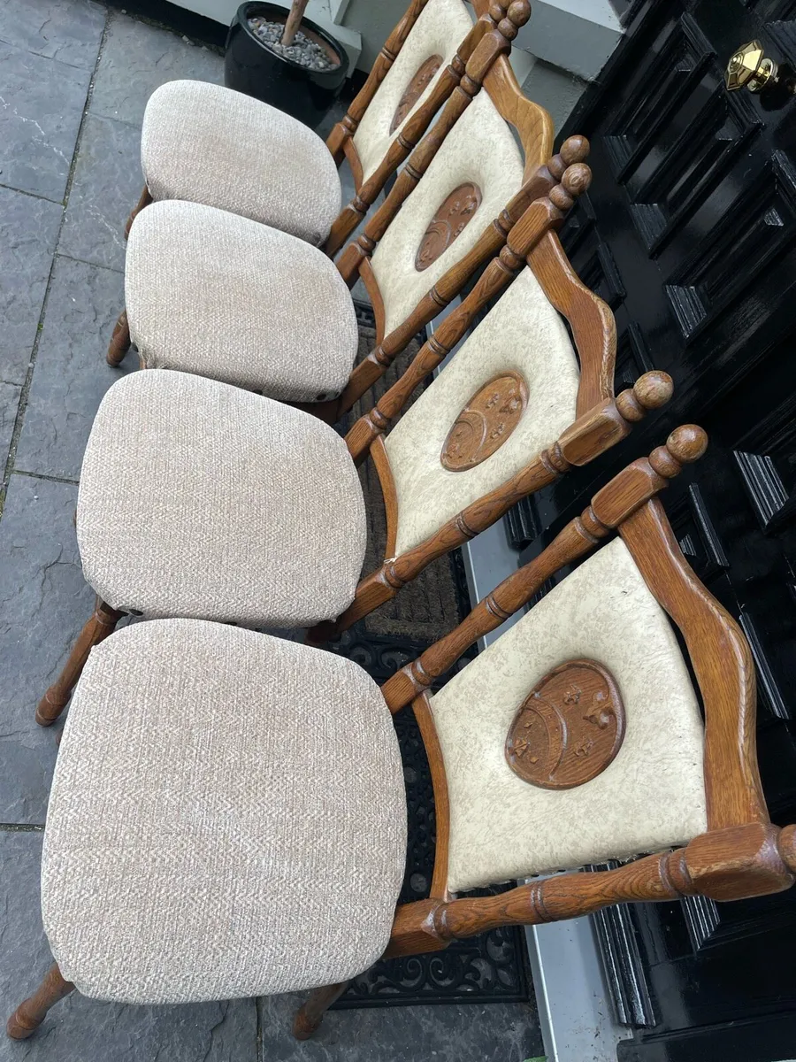 4 x Stunning Matching Kitchen Dining Chairs - Image 2