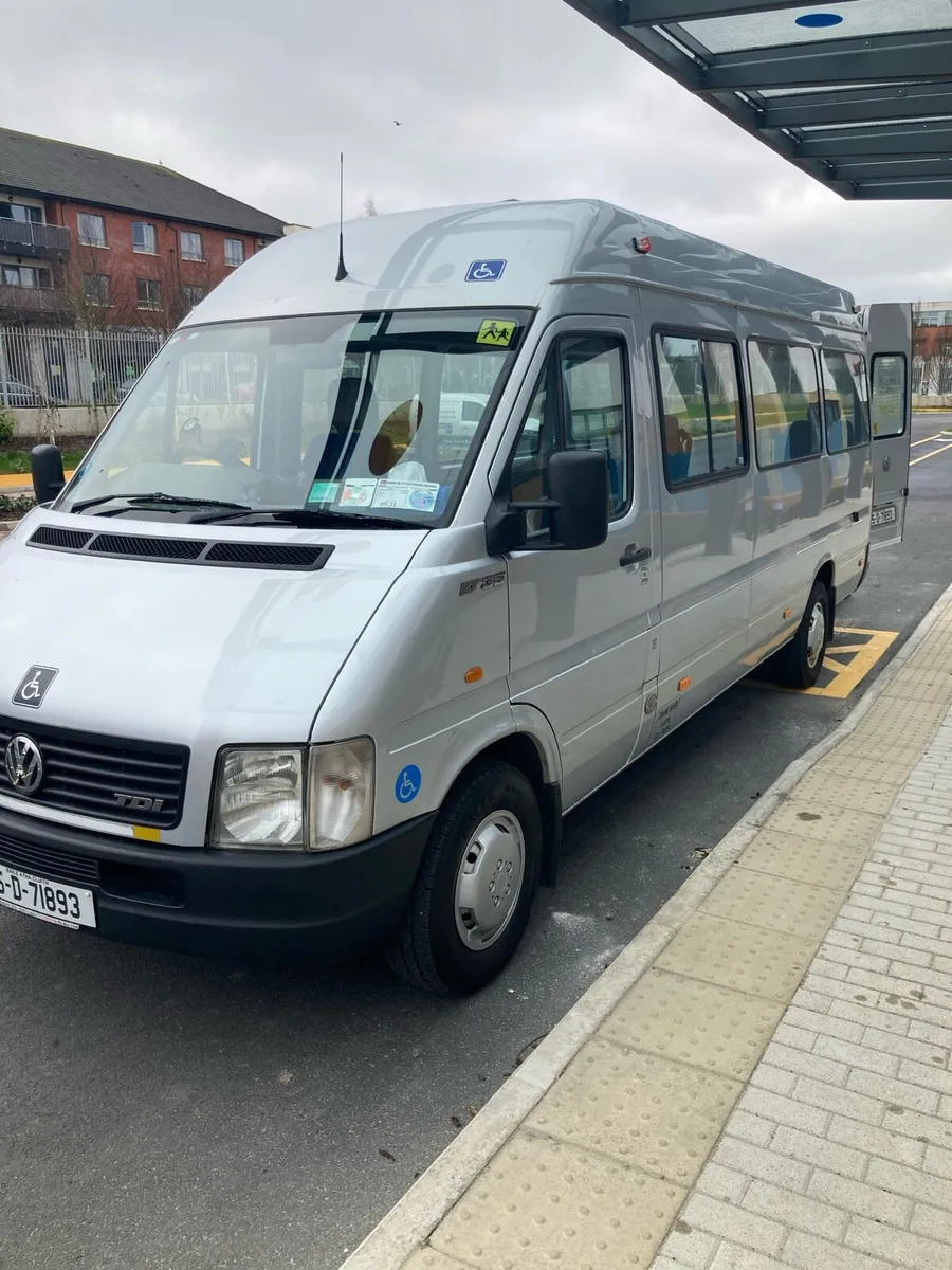 Minibus - Image 1